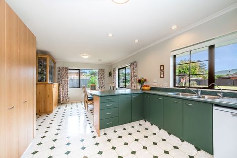 Photo of property in 52 Campion Road, Waikanae Beach, Waikanae, 5036