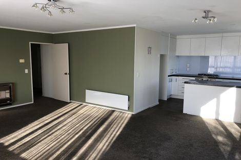 Photo of property in 8b Marama Crescent, Palmerston North, 4414