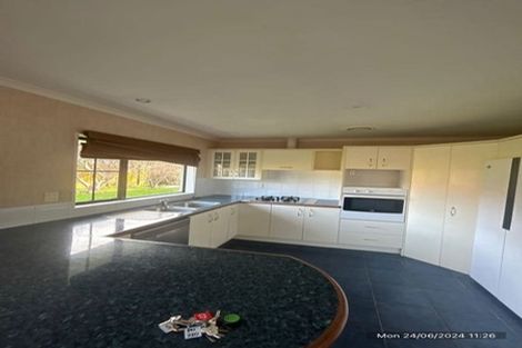 Photo of property in 16 Woodgate Court, Fitzherbert, Palmerston North, 4410