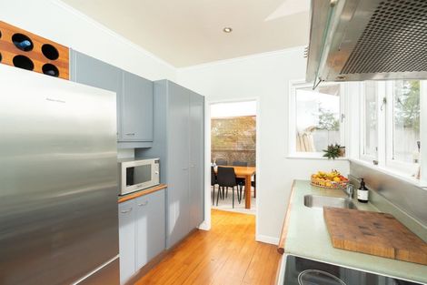 Photo of property in 6 Heath Street, St Andrews, Hamilton, 3200