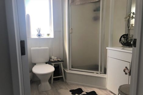 Photo of property in 237a Point Chevalier Road, Point Chevalier, Auckland, 1022