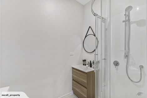 Photo of property in 14a Ropata Avenue, Point England, Auckland, 1072