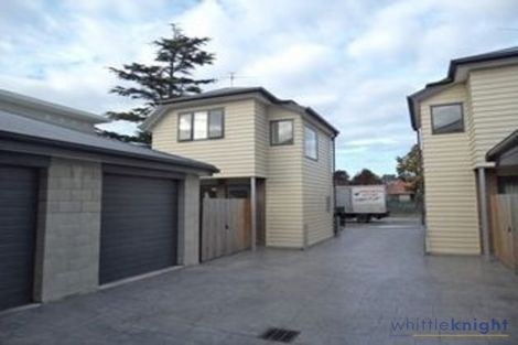Photo of property in 300 Riccarton Road, Upper Riccarton, Christchurch, 8041