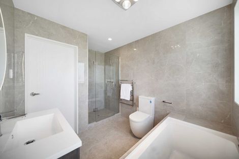 Photo of property in 13 Korowhiti Road, Clarks Beach, 2122