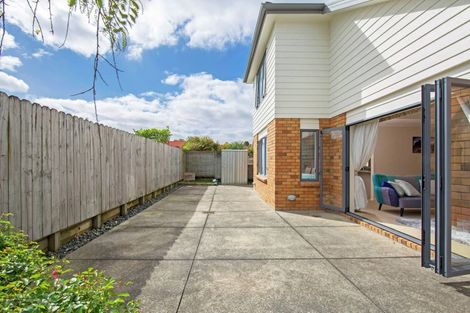Photo of property in 77 Moore Street, Howick, Auckland, 2014