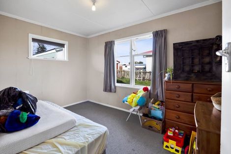 Photo of property in 37 Swansea Road, Stratford, 4332