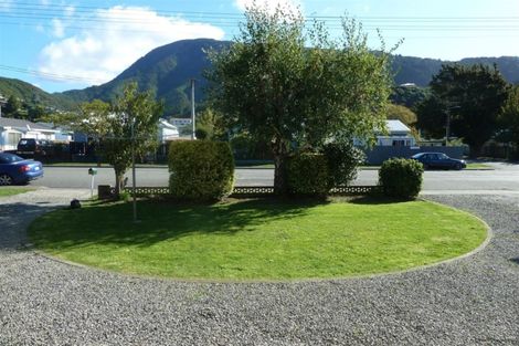 Photo of property in 30b York Street, Picton, 7220