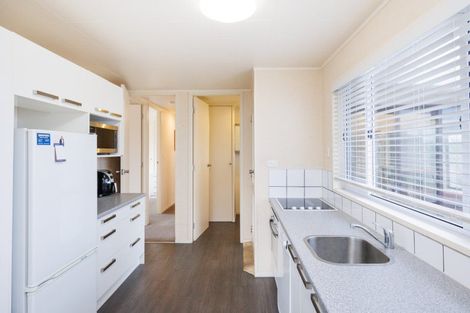 Photo of property in 20 Thomas Place, Foxton Beach, Foxton, 4815