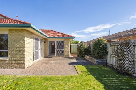 Photo of property in 1 Rosberg Place, Mount Maunganui, 3116