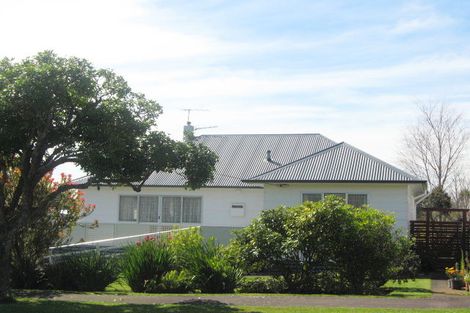 Photo of property in 18 Budleigh Street, Frankleigh Park, New Plymouth, 4310