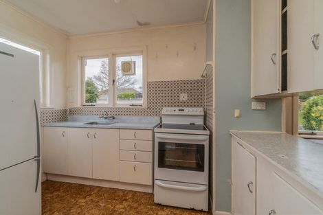 Photo of property in 10 Oakdale Road, Mount Roskill, Auckland, 1041