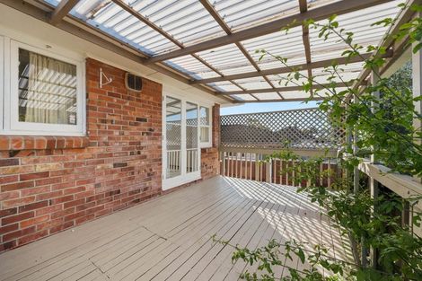 Photo of property in 84 Barrys Road, Glendene, Auckland, 0602