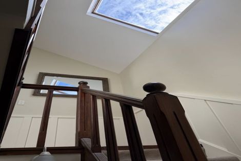 Photo of property in 16 Friend Street, Karori, Wellington, 6012