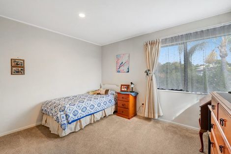 Photo of property in 3 Sandpiper Grove, Unsworth Heights, Auckland, 0632