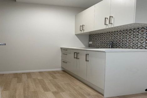 Photo of property in 120 Milton Road, Bluff Hill, Napier, 4110