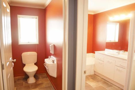 Photo of property in 19 John Olliver Terrace, Halswell, Christchurch, 8025