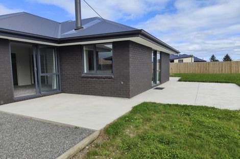 Photo of property in 48 Graeme Foote Street, Darfield, 7510