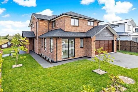 Photo of property in 37 Papareia Road, Karaka, Papakura, 2113