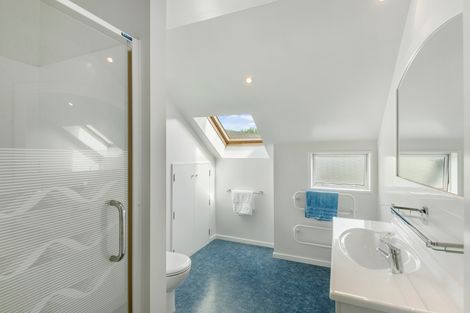 Photo of property in 30 Chateau Drive, Burnside, Christchurch, 8053