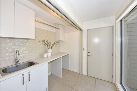 Photo of property in 11 Stonewall Place, Huntsbury, Christchurch, 8022