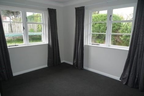 Photo of property in 11 Hollies Crescent, Johnsonville, Wellington, 6037