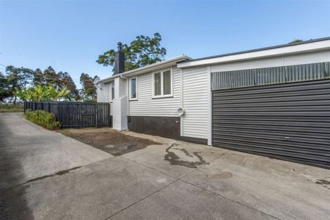 Photo of property in 1/68 Glen Road, Ranui, Auckland, 0612