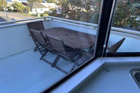 Photo of property in 10 Cluny Road, Plimmerton, Porirua, 5026