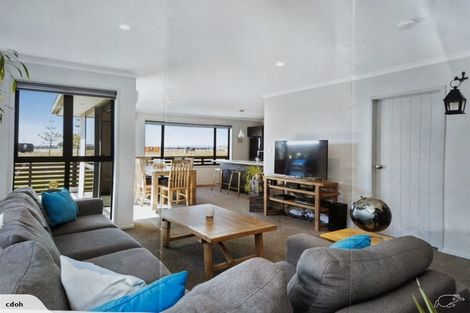 Photo of property in 15 Ponga Place, Papamoa Beach, Papamoa, 3118