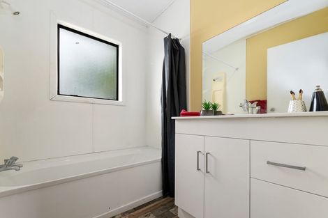 Photo of property in 28a Grayson Avenue, Mangakakahi, Rotorua, 3015