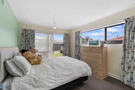 Photo of property in 135 Hakanoa Street, Huntly, 3700