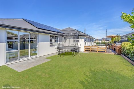 Photo of property in 16 Augustine Drive, Aidanfield, Christchurch, 8025