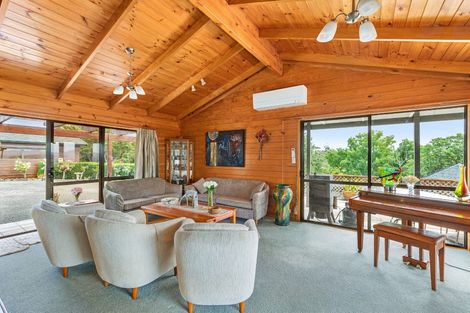 Photo of property in 76 Brick Bay Drive, Sandspit, Warkworth, 0982