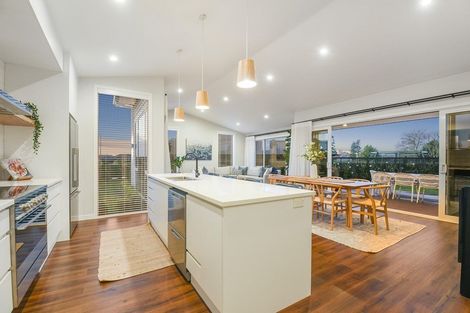 Photo of property in 24 Clifford Close, Leamington, Cambridge, 3432