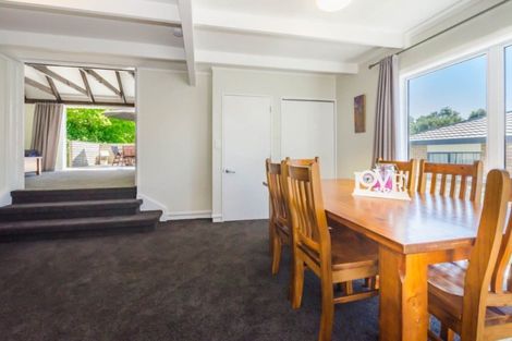 Photo of property in 13 Walton Road, Paraparaumu Beach, Paraparaumu, 5032