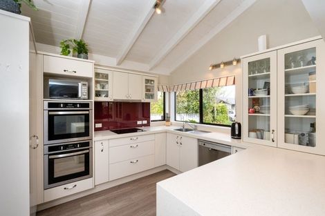 Photo of property in 1216 Louie Street, Parkvale, Hastings, 4122