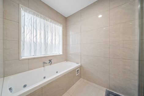Photo of property in 17 Flora Place, Wattle Downs, Auckland, 2103