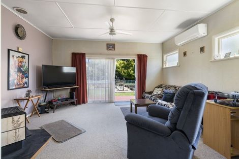 Photo of property in 51 Mangahao Road, Pahiatua, 4910