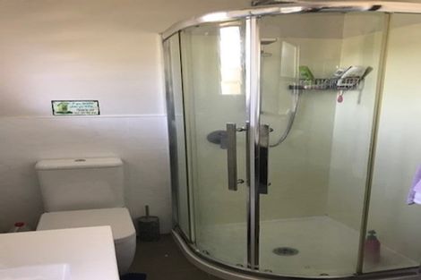 Photo of property in 145 Hutchinsons Road, Bucklands Beach, Auckland, 2014