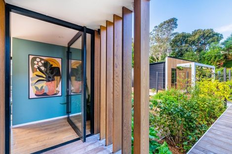 Photo of property in 76 Tennis Court Road, Raumati South, Paraparaumu, 5032