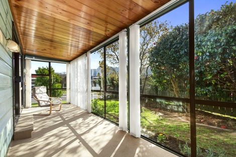 Photo of property in 8 Roband Crescent, Brown Owl, Upper Hutt, 5018