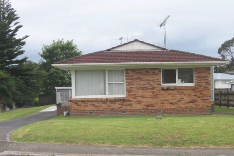 Photo of property in 2/21 Blenheim Street, Glenfield, Auckland, 0629