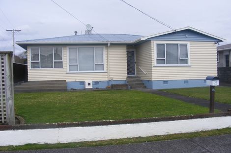 Photo of property in 8 Trafalgar Street, Westown, New Plymouth, 4310