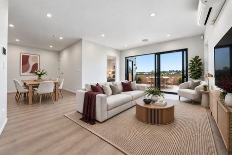 Photo of property in 4 Moko Road, Orewa, 0931
