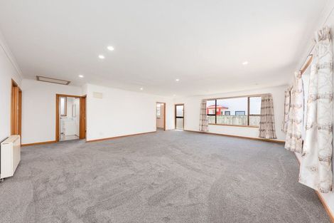Photo of property in 122 Yaldhurst Road, Sockburn, Christchurch, 8042