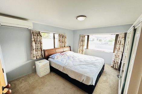 Photo of property in 58 Carnoustie Drive, Wattle Downs, Auckland, 2103