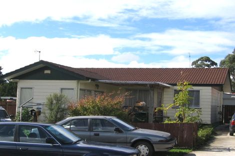 Photo of property in 8 Styca Place, Sunnyvale, Auckland, 0612
