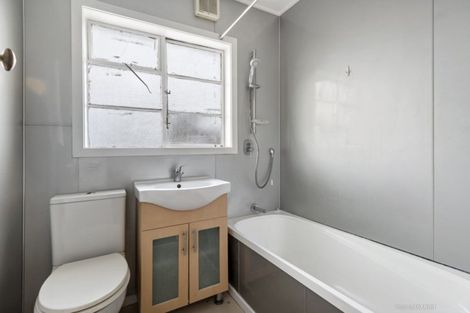 Photo of property in 13a Kim Street, Khandallah, Wellington, 6035