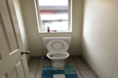 Photo of property in 18 Norman Close, The Gardens, Auckland, 2105