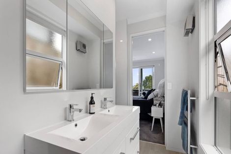 Photo of property in 32 Sereno Vista, Bellevue, Tauranga, 3110