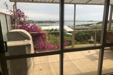 Photo of property in 46 Cannon Hill Crescent, Mount Pleasant, Christchurch, 8081